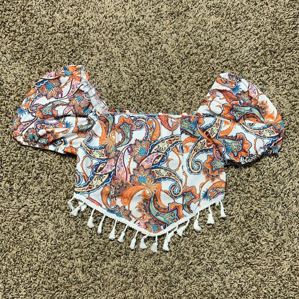 Puff sleeve crop top